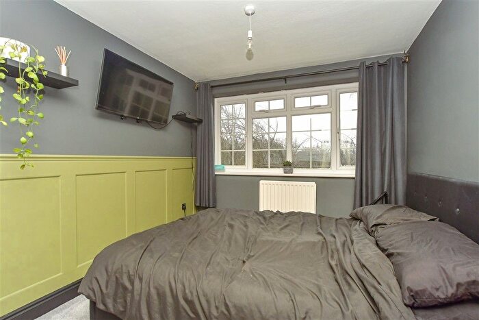 3 Bedroom Terraced House For Sale In Mierscourt Road, Rainham, Gillingham, Kent, ME8