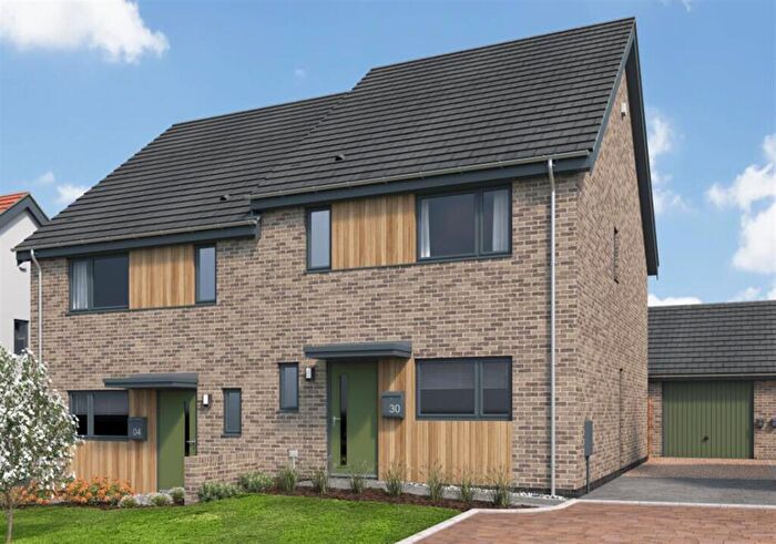 3 Bedroom Semi Detached House For Sale In Cygnet Rise, Swaffham, PE37