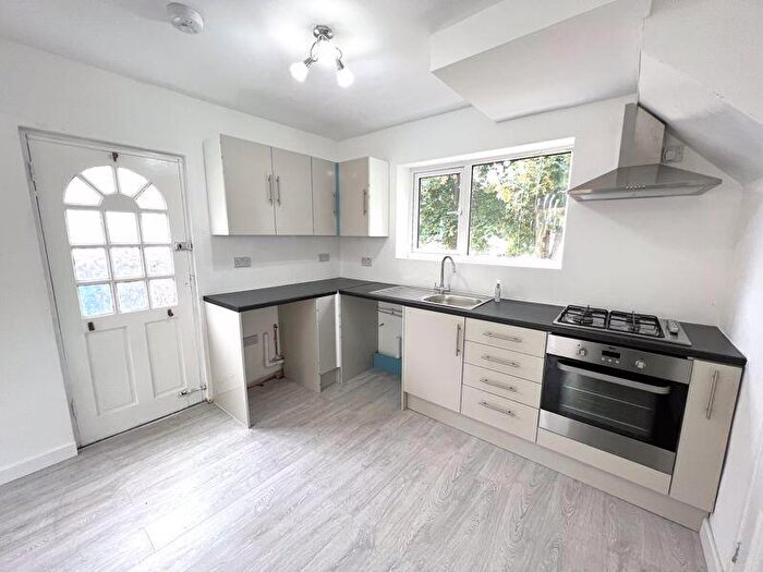 3 Bedroom Semi-Detached House To Rent In Stanhope Road, Salford, M6