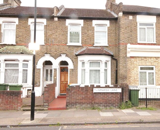 3 Bedroom Terraced House For Sale In Plaistow, E13