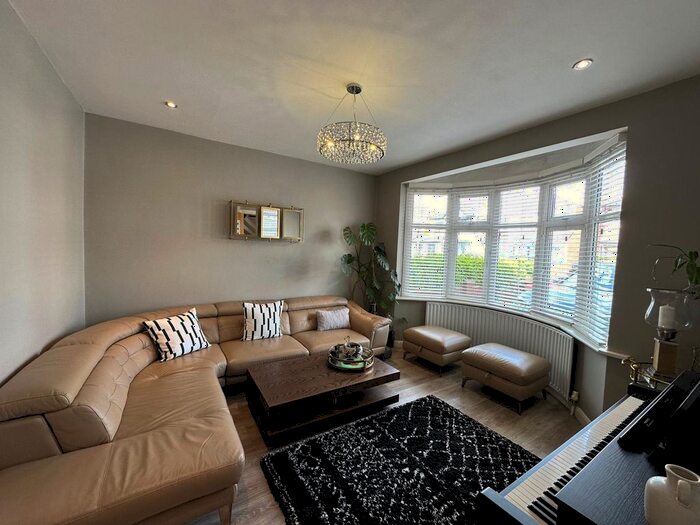 3 Bedroom Terraced House To Rent In North Harrow, Harrow, HA2