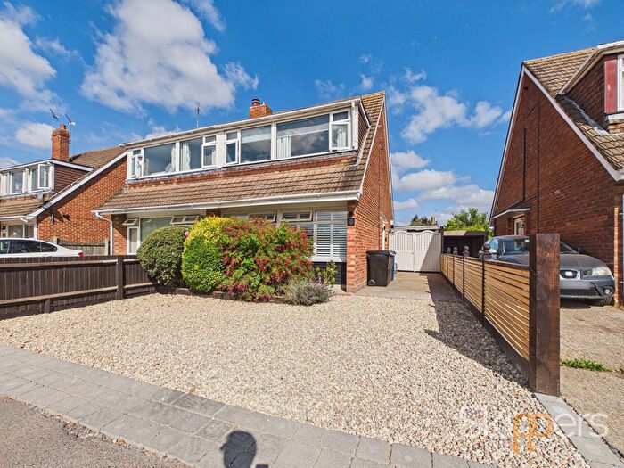 3 Bedroom Semi-Detached House For Sale In Cuckoo Lane, Ashford, TN23