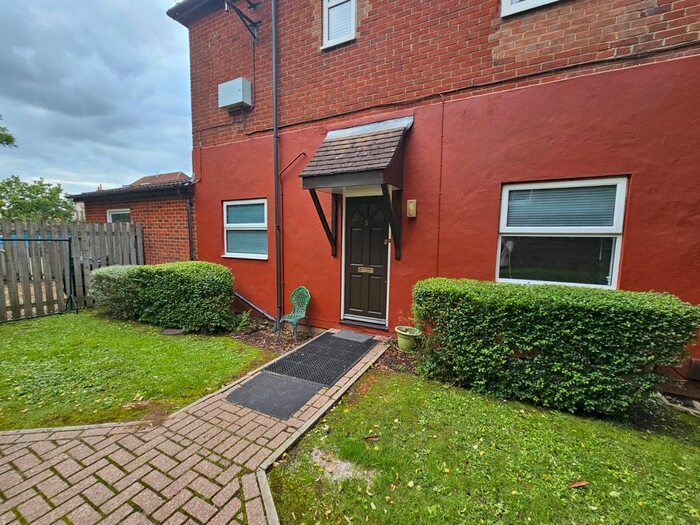 1 Bedroom Flat To Rent In Hill Lane, Southampton, SO15