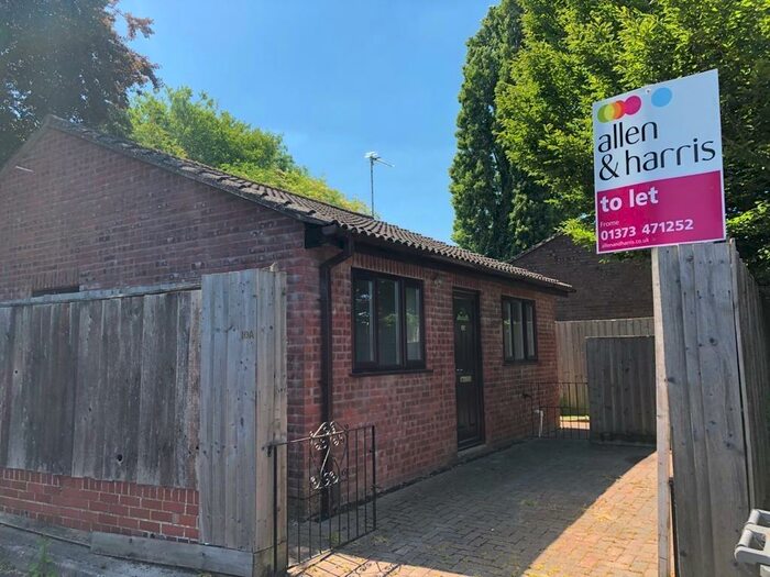 2 Bedroom Detached Bungalow To Rent In The Maltings, Warminster, BA12