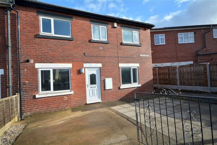 3 Bedroom Semi-Detached House To Rent In St Giles Avenue, Pontefract, WF8