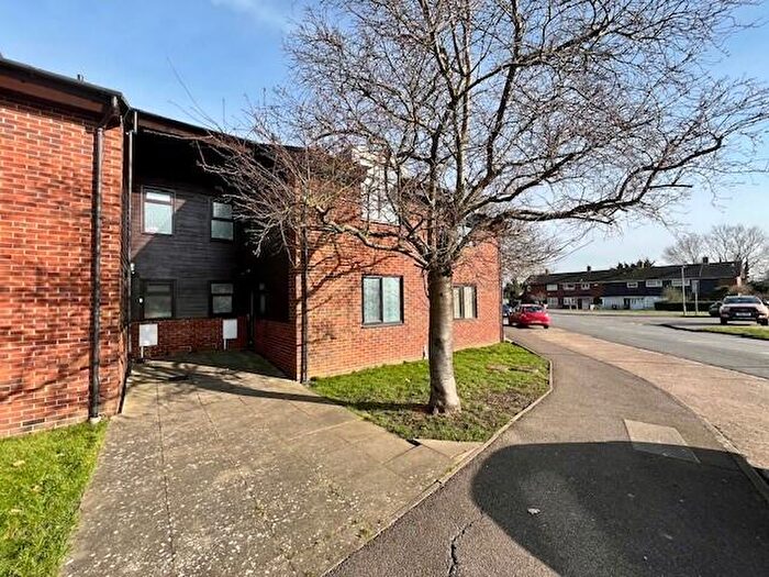 3 Bedroom Terraced House To Rent In Holland Road, Aylesbury, HP19