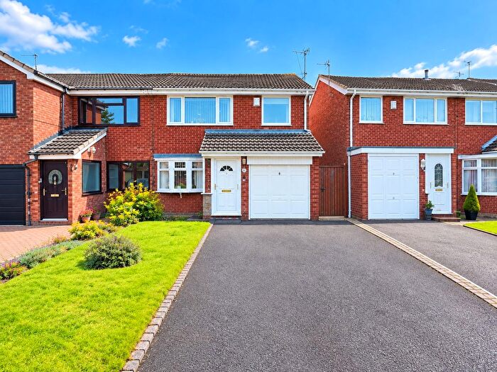 3 Bedroom Semi-Detached House For Sale In Leamington Close, Cannock, Staffordshire, WS11