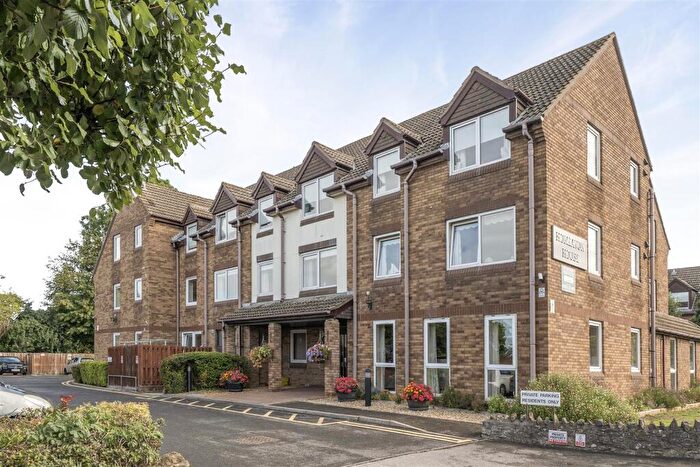 1 Bedroom Apartment For Sale In Bath Road, Keynsham, Bristol, BS31