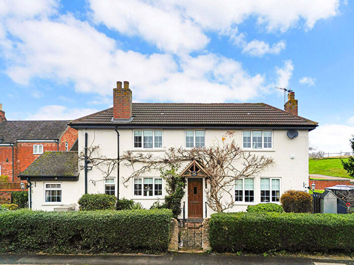 3 Bedroom Cottage To Rent In Ashorne, Near Gaydon, CV35