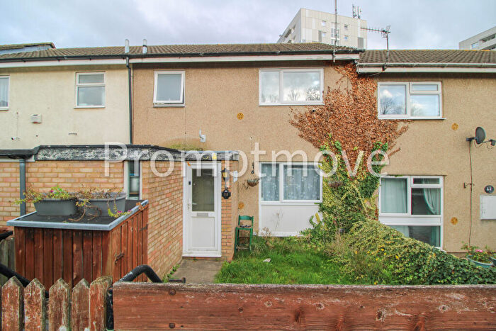 3 Bedroom Terraced House To Rent In Surrey Street Luton, LU1