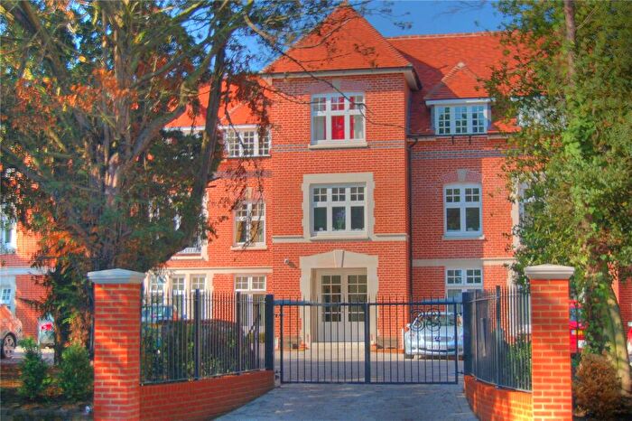 2 Bedroom Apartment To Rent In New Dover Road, Canterbury, CT1