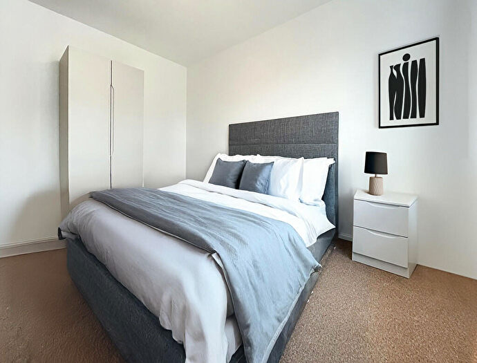 2 Bedroom Apartment To Rent In Edward House, Stockport, SK1