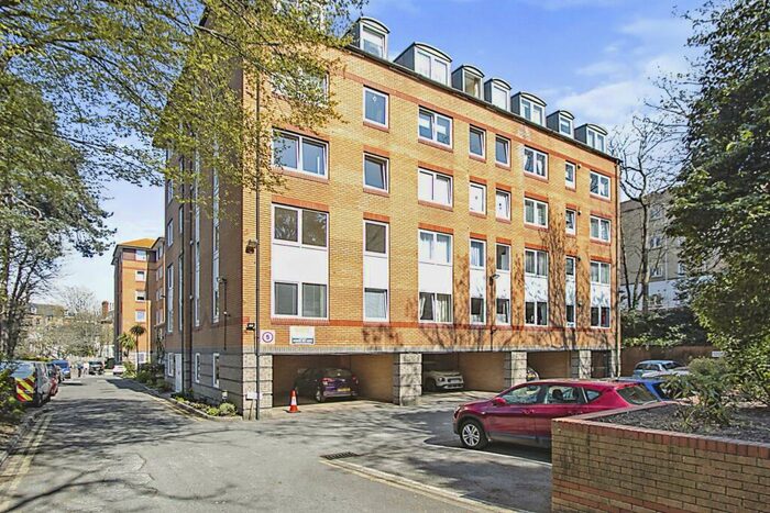 2 Bedroom Flat For Sale In St. Peters Road, Bournemouth, BH1