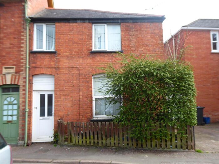 3 Bedroom Terraced House To Rent In Chapel Street, Tiverton, EX16
