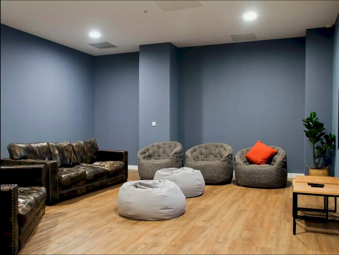 1 Bedroom Studio To Rent In 39 High St, Swansea 1La, United Kingdom, Swansea SA1