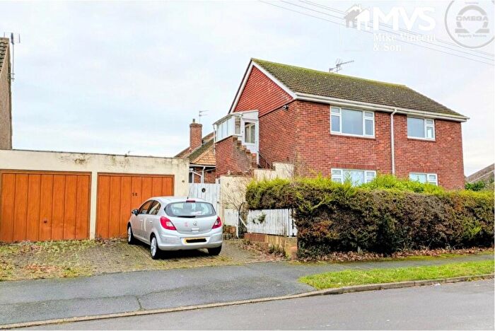 2 Bedroom Flat For Sale In Windermere Road, Clacton-on-Sea, CO15