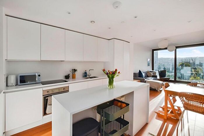 2 Bedroom Apartment For Sale In Copper Building, Lake Shore Drive, Bristol, BS13