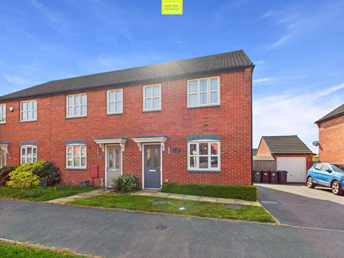 3 Bedroom Semi-Detached House To Rent In Burton Street, Wingerworth, S42