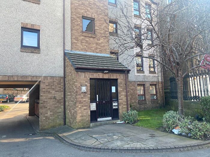 2 Bedroom Flat To Rent In Drum Terrace, Leith, Edinburgh, EH7