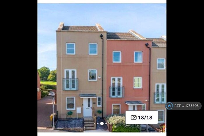 4 Bedroom End Of Terrace House To Rent In Fairford Road, Cheltenham, GL52