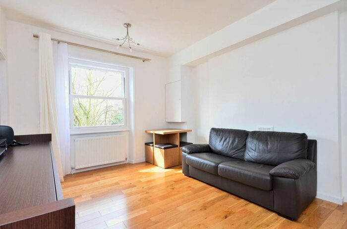 1 Bedroom Flat To Rent In Earls Court Road, Kensington, London, W8