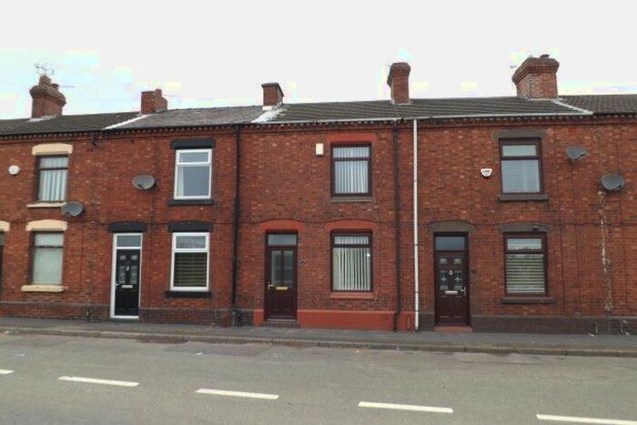 2 Bedroom Property To Rent In Reginald Road, St. Helens, WA9