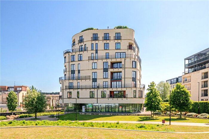 2 Bedroom Apartment To Rent In Victoria Bridge Road, Bath, Somerset, BA2