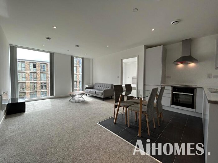 2 Bedroom Apartment To Rent In Burlington Square, , Boundary Lane, Manchester, M15