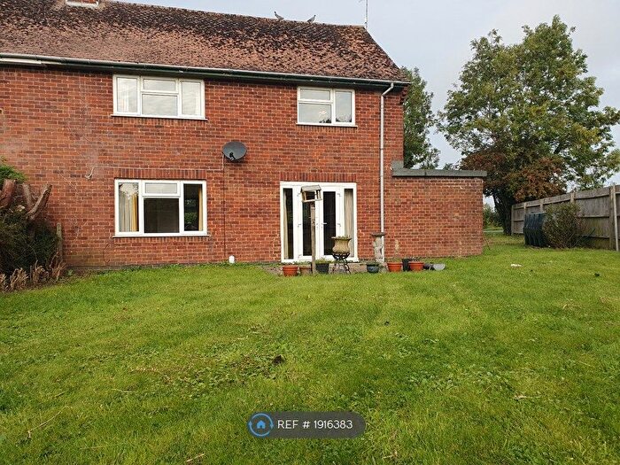 3 Bedroom Semi-Detached House To Rent In Middlethorpe, Lois Weedon, Towcester, NN12