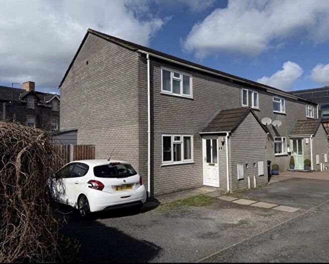 2 Bedroom End Of Terrace House For Sale In Park Road, Builth Wells, LD2