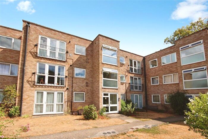 2 Bedroom Apartment To Rent In Riseley Road, Maidenhead, Berkshire, SL6
