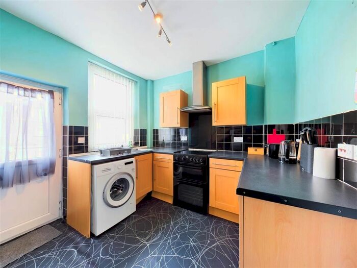 2 Bedroom Terraced House To Rent In Clarendon Road, Lancaster, LA1