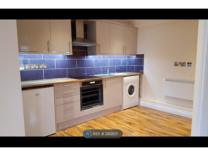 1 Bedroom Flat To Rent In Bader Gardens, Slough, SL1