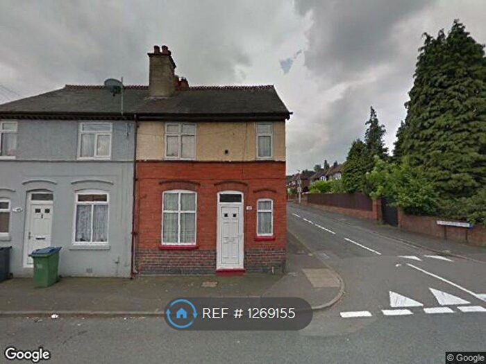 3 Bedroom Semi-Detached House To Rent In Hobs Road, Wednesbury, WS10