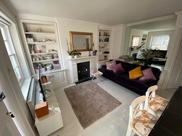 2 Bedroom Flat To Rent In Allitsen Road, St. Johns Wood, NW8