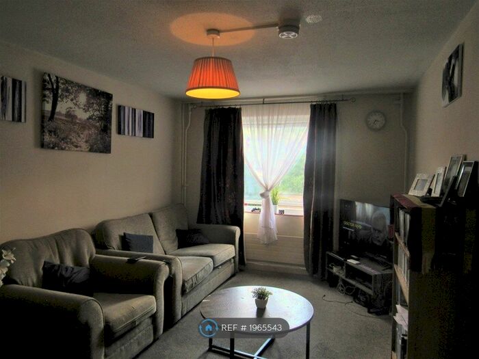 1 Bedroom Flat To Rent In Granby Court, Bletchley, Milton Keynes, MK1