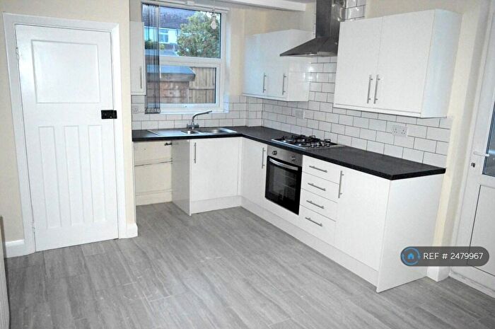 3 Bedroom Semi-Detached House To Rent In Barons Croft, Coventry, CV3