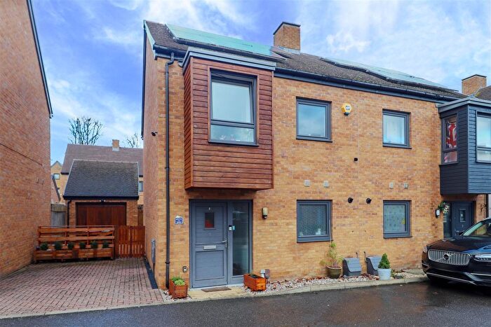 3 Bedroom Semi Detached House For Sale In Deblin Drive, Uxbridge, UB10