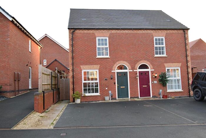 2 Bedroom Semi-Detached House For Sale In Usherwood Way, Hugglescote, Coalville, LE67