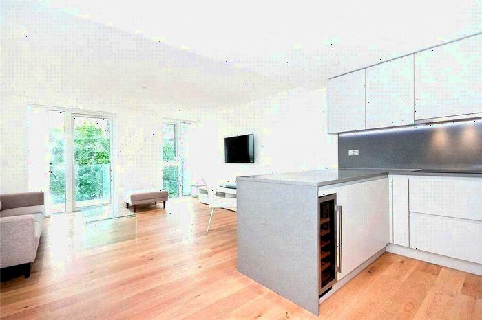 2 Bedroom Apartment To Rent In Admiralty House, London, Wapping, E1W