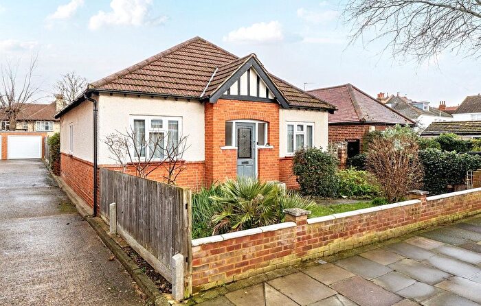 3 Bedroom Bungalow For Sale In Atbara Road, Teddington, TW11