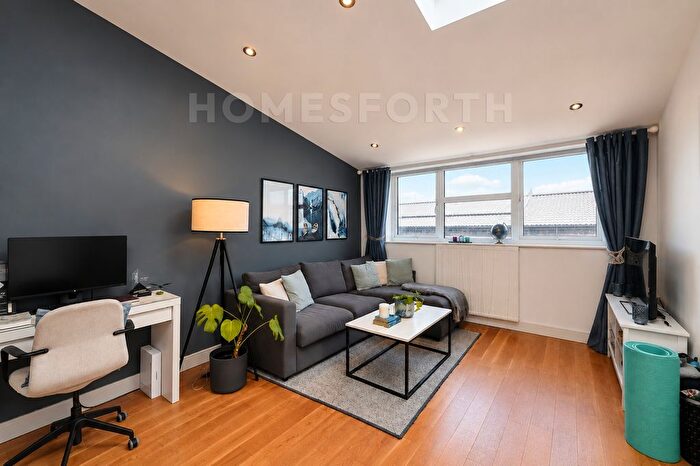 1 Bedroom Flat To Rent In Fraser Road, Perivale, UB6