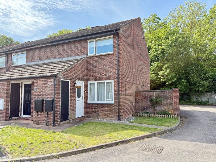 1 Bedroom Flat For Sale In Corn Mill Crescent, Alphington, EX2