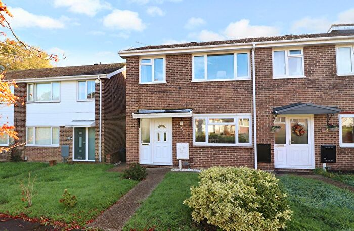 3 Bedroom End Terrace House For Sale In Cranbourne Park, Hedge End, SO30