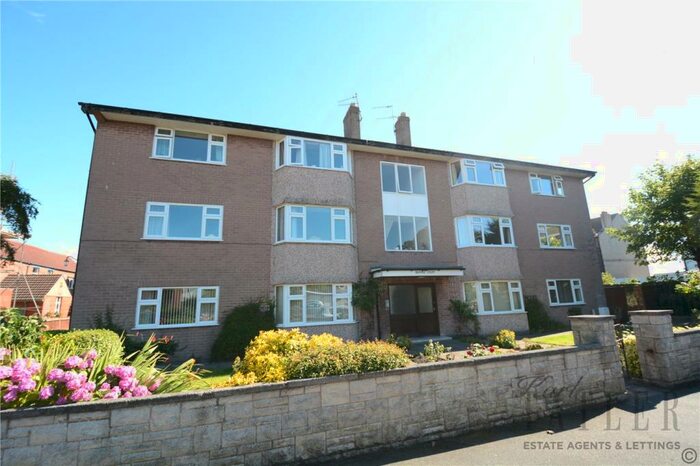 2 Bedroom Flat To Rent In Hoscote Park, West Kirby, Wirral, CH48