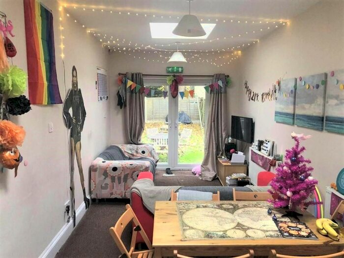 6 Bedroom Terraced House To Rent In Harrow Road, Selly Oak, Birmingham, B29