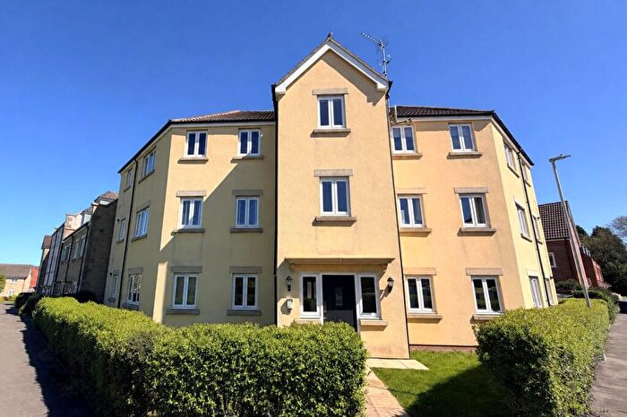 2 Bedroom Apartment For Sale In Swaledale Road, Warminster, BA12