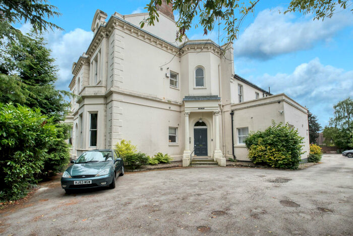 2 Bedroom Apartment To Rent In Kenilworth Road, Leamington Spa, CV32