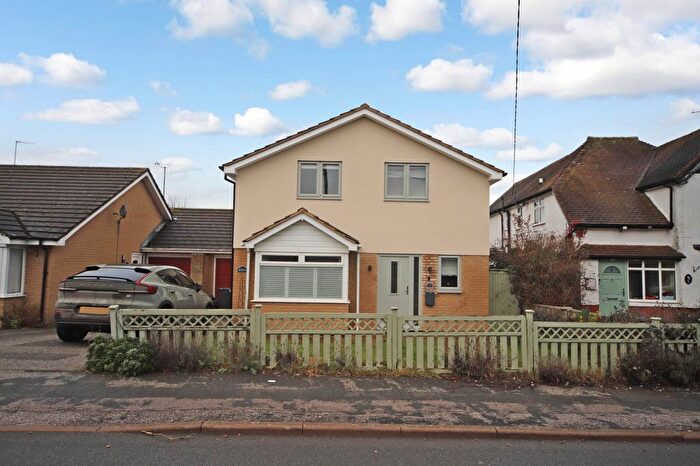 4 Bedroom Detached House For Sale In Manor Road, Tring, HP23