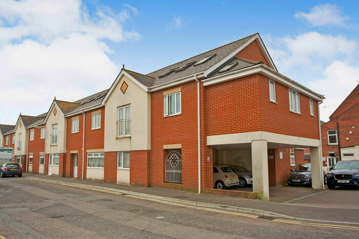 2 Bedroom Apartment To Rent In Hanns Mews, Hanns Way, Eastleigh, SO50
